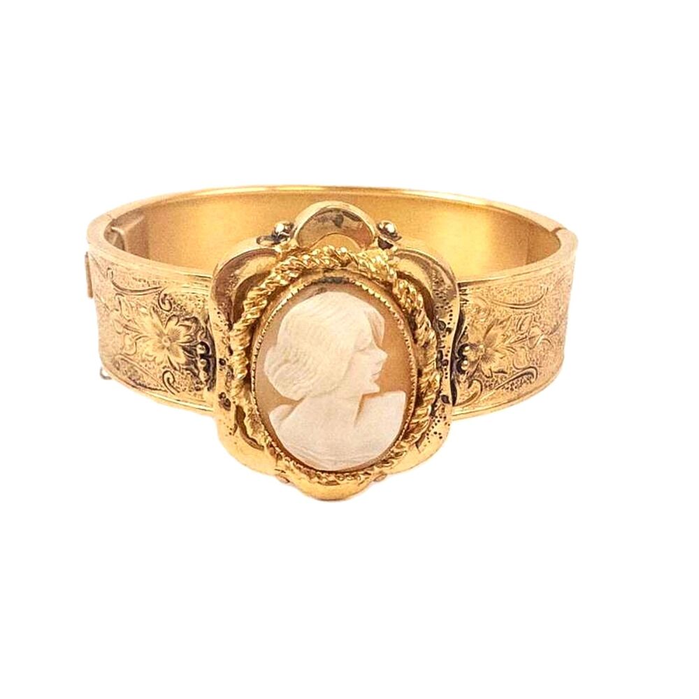 Vintage Coro Cameo Bracelet Victorian Revival style Hinged size 6